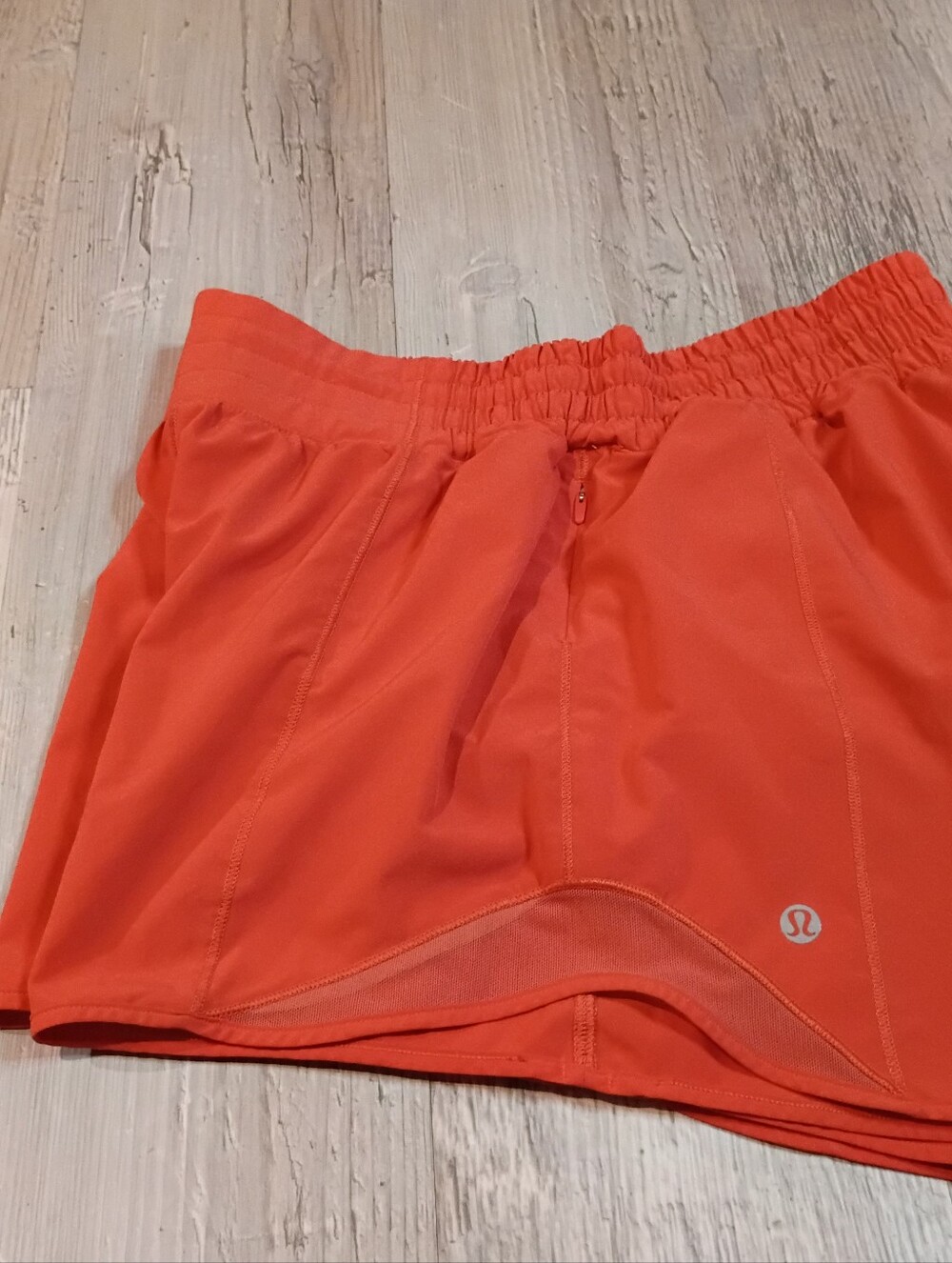 Lululemon - Picture 6 of 6
